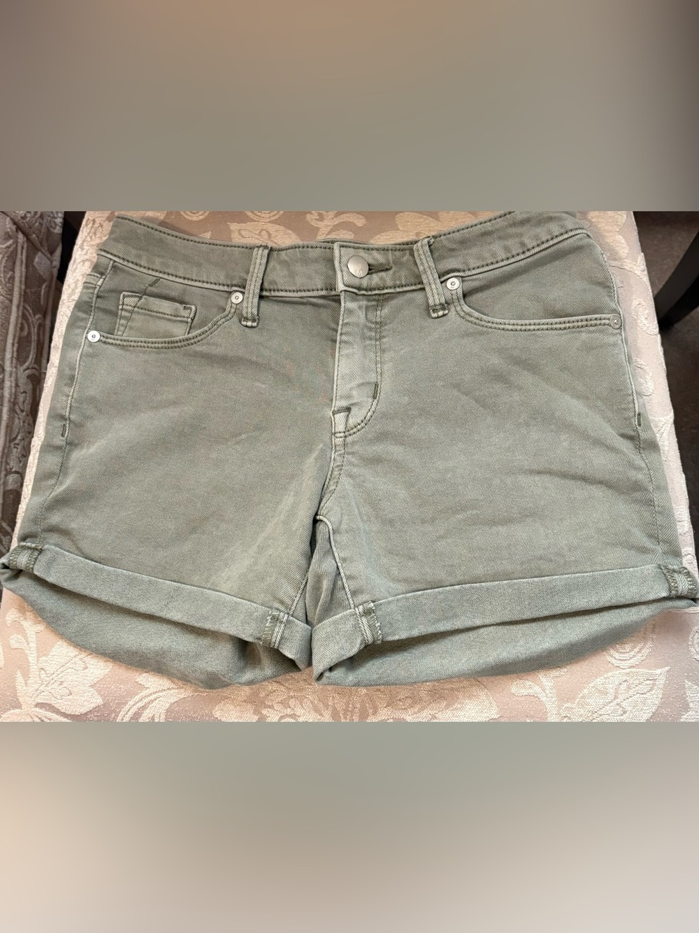 Mossimo Jean Shorts in Grey Size 4
